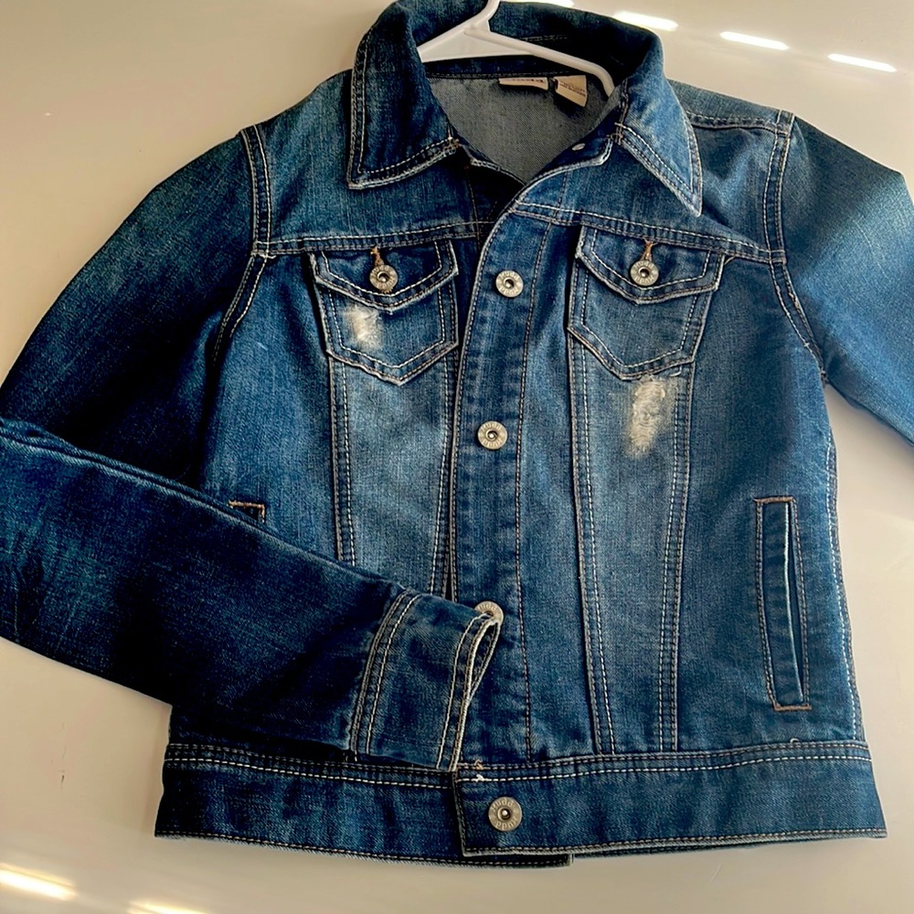 Jean jacket - Picture 1 of 3